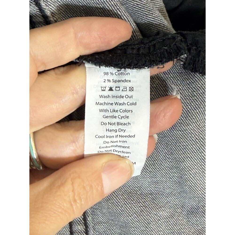 Women's Jean Jacket By LuleRoe Jaxon Gray Wash Buttons Black 3X Stars - Picture 3 of 6